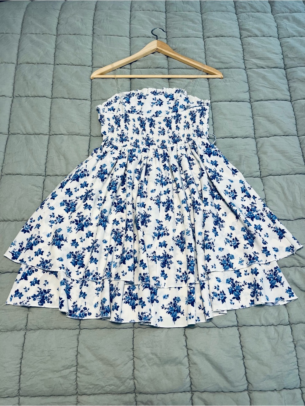 SHEIN White Strapless Dress with Blue Floral Print - Picture 2 of 5